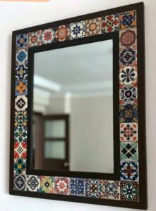 Alachiq Mirror